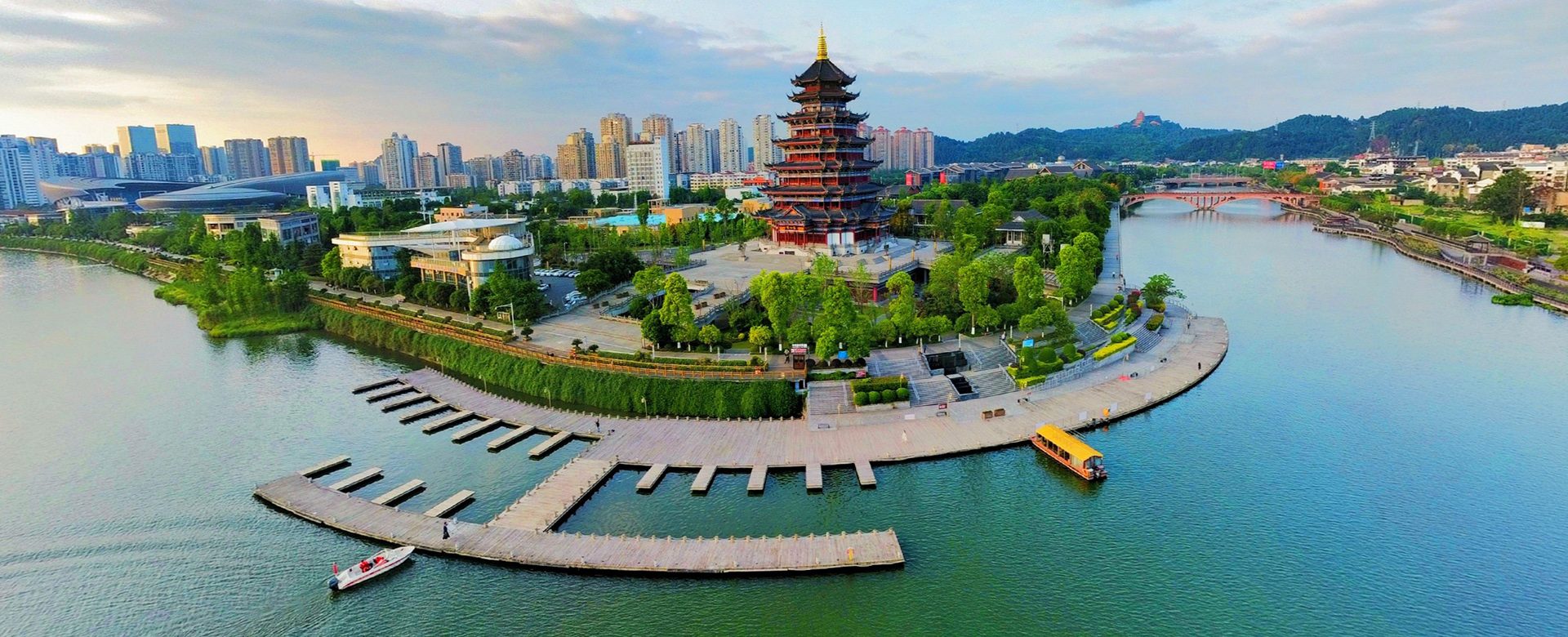 興企愛(ài)崗、志美行厲、建功立業(yè)